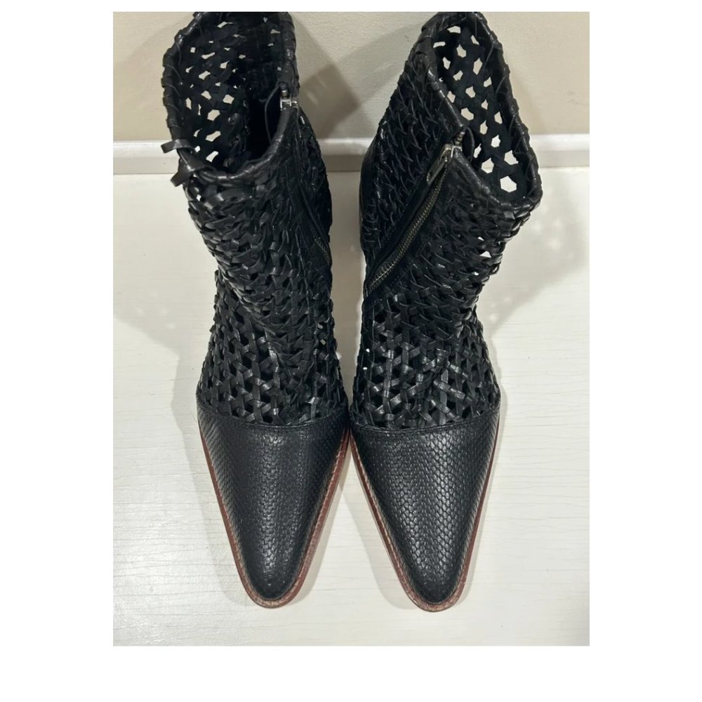 Free people boots size 39.5